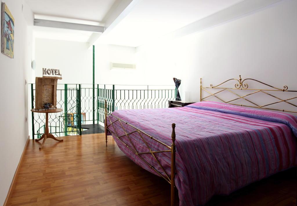 Dormidame Bed & Breakfast เนเปิลส์ ห้อง รูปภาพ